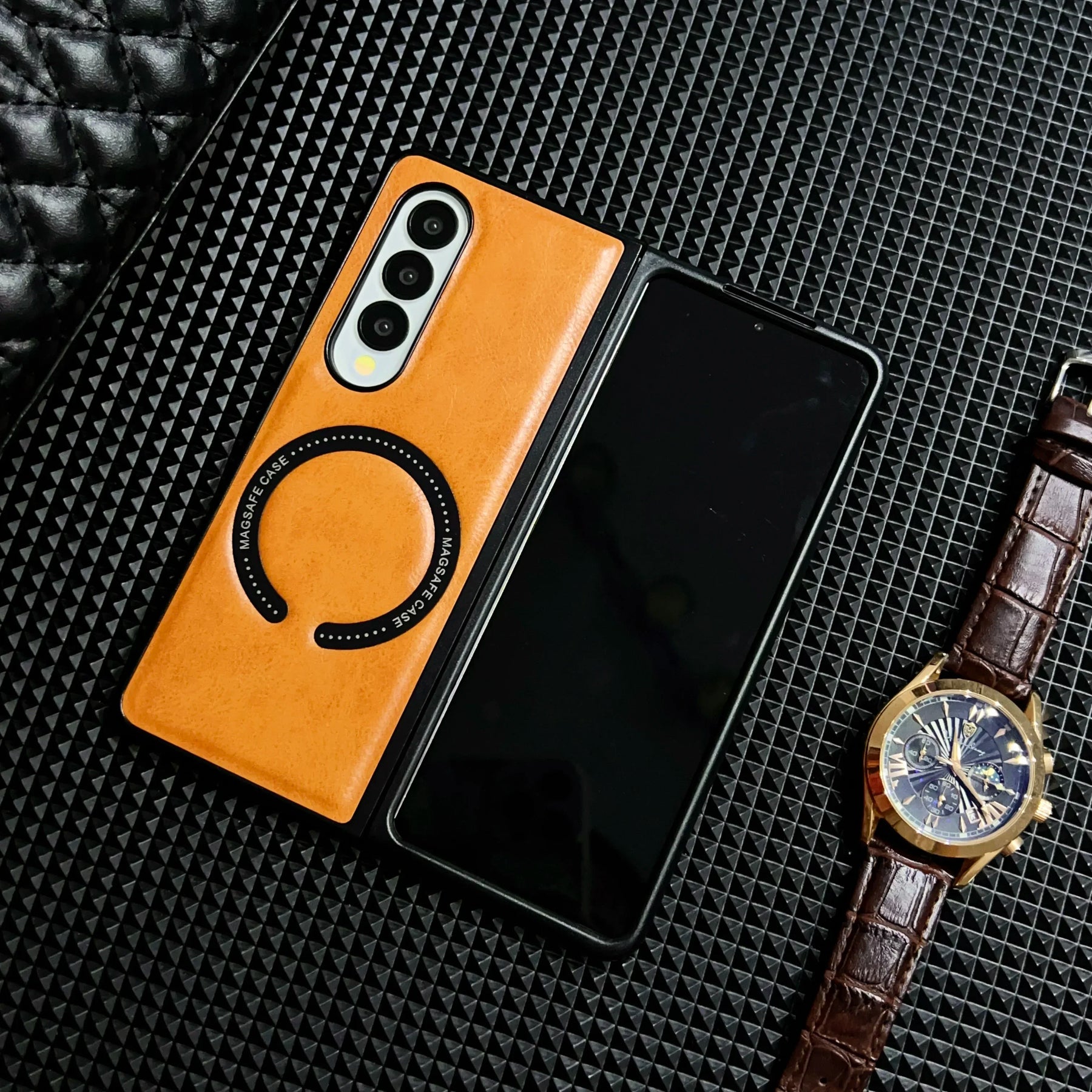 Case Samsung Z Fold em Couro com Carregamento MagSafe