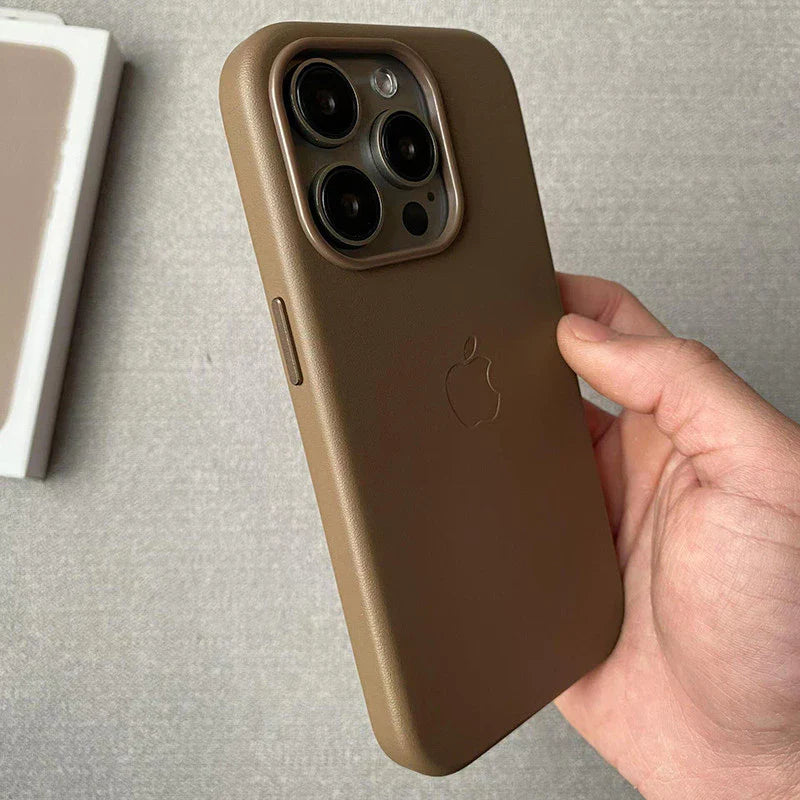Case iPhone de Couro MagSafe