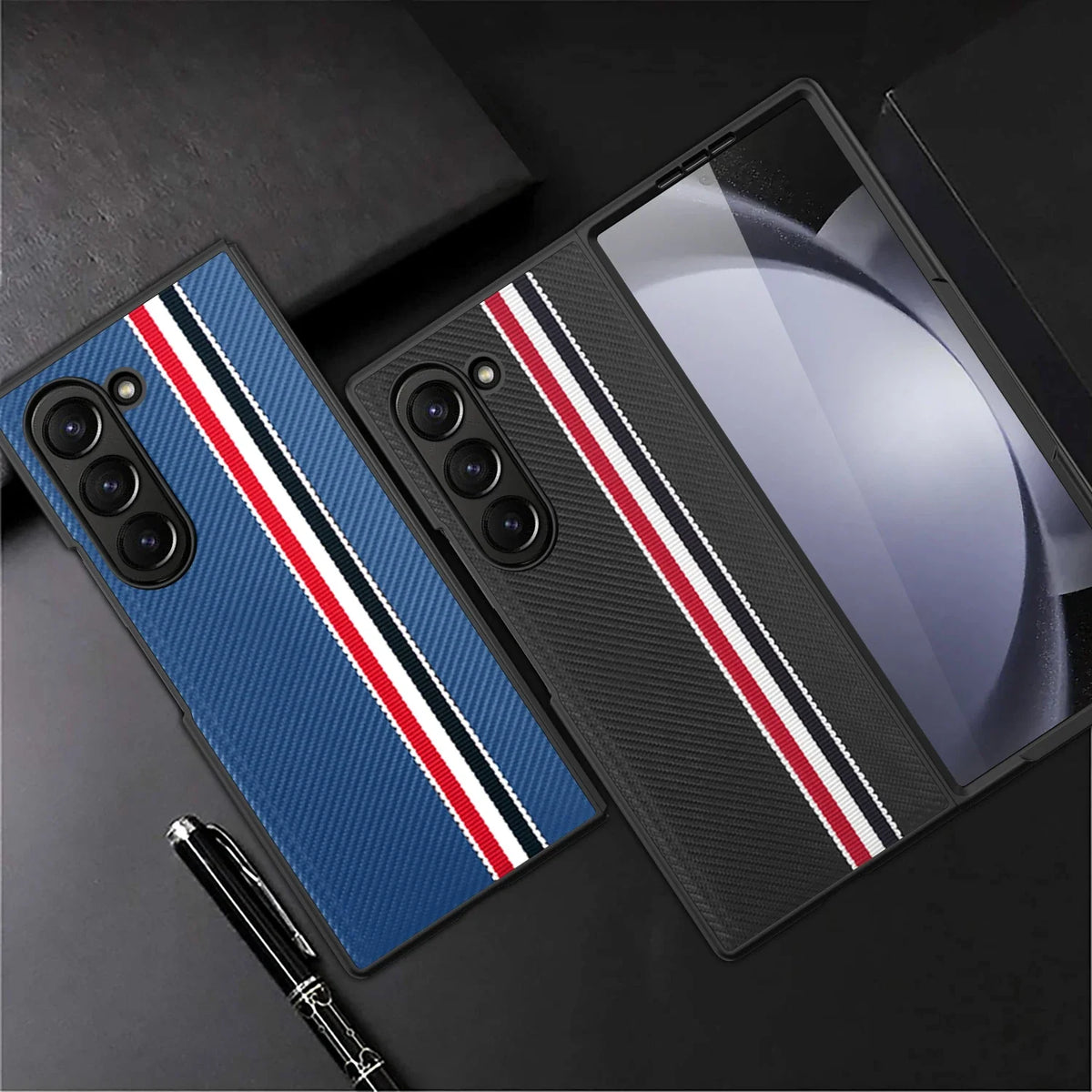 Case Samsung Z Fold com Acabamento em Carbono Minimalista