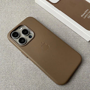 Case iPhone de Couro MagSafe