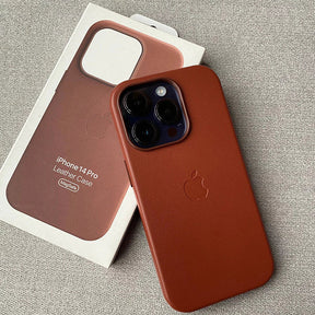 Case iPhone de Couro MagSafe